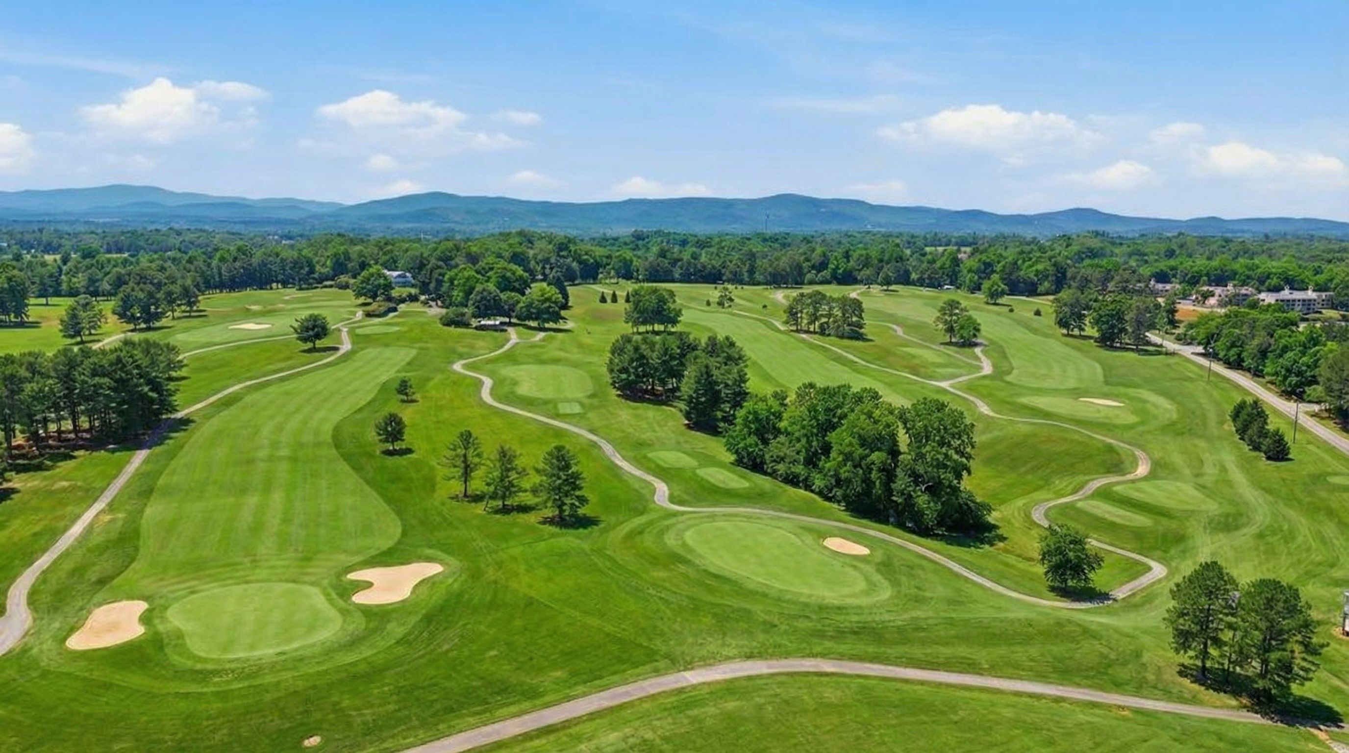 Apple Mountain Golf Course